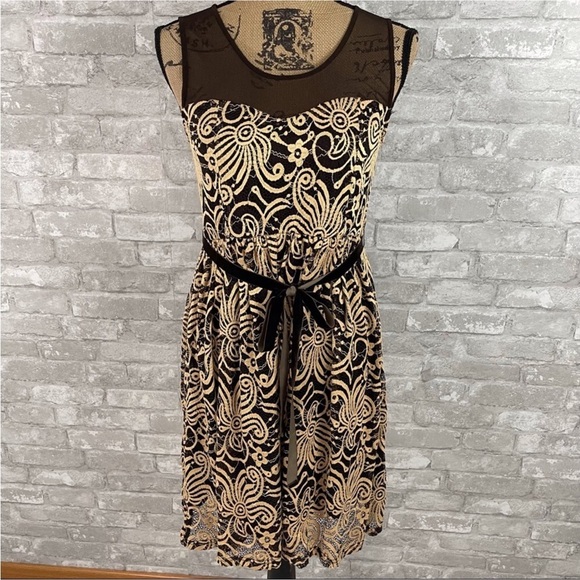 A'REVE Sleevless Floral Mesh Dress - Picture 1 of 6